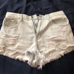 Cutoff high waisted jean shorts